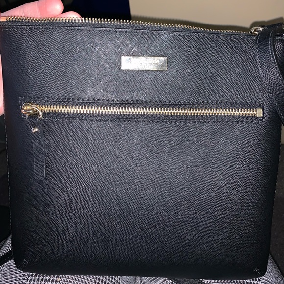 Kate Spade Crossbody Bag reg $220 - Picture 2 of 4
